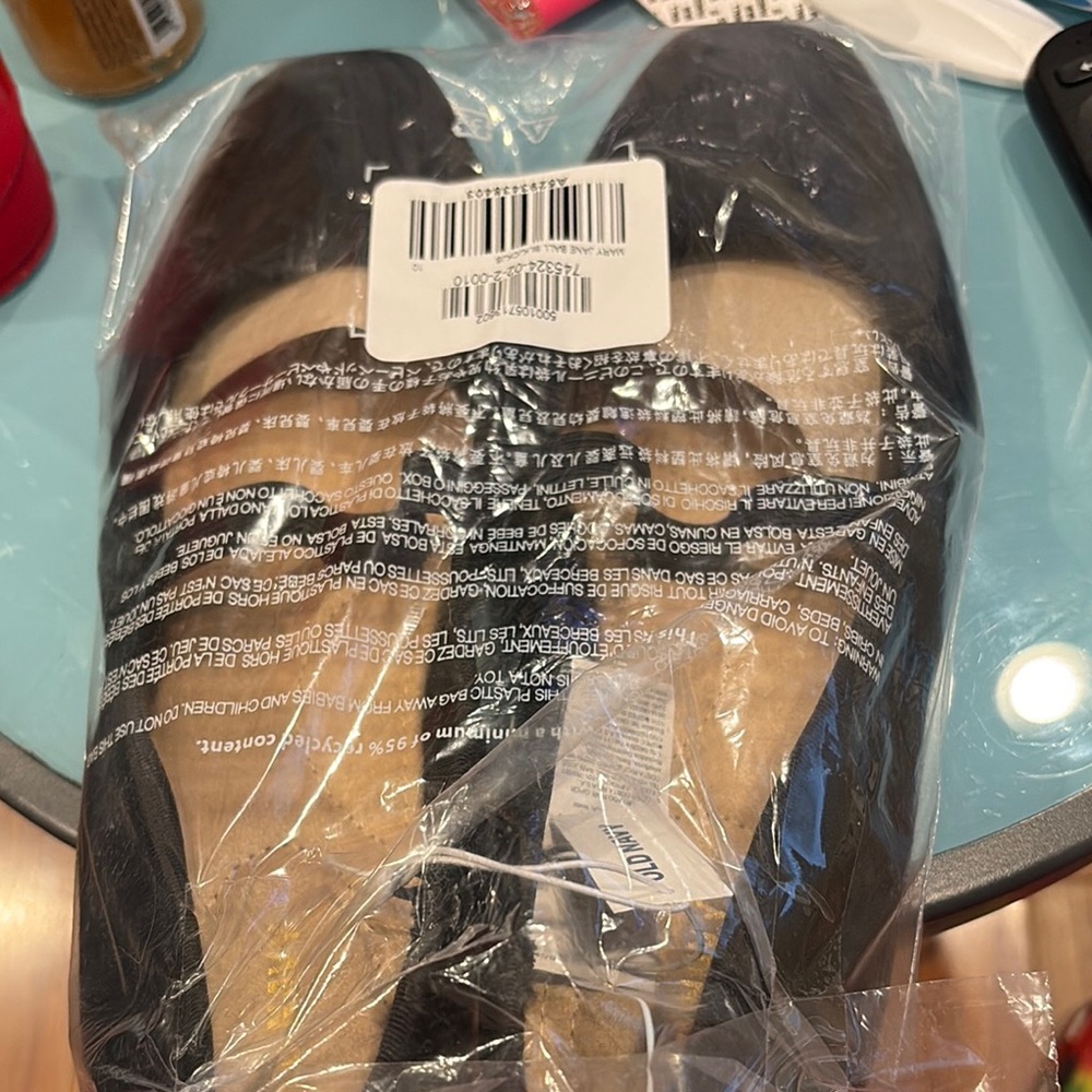 Old Navy Black Flats